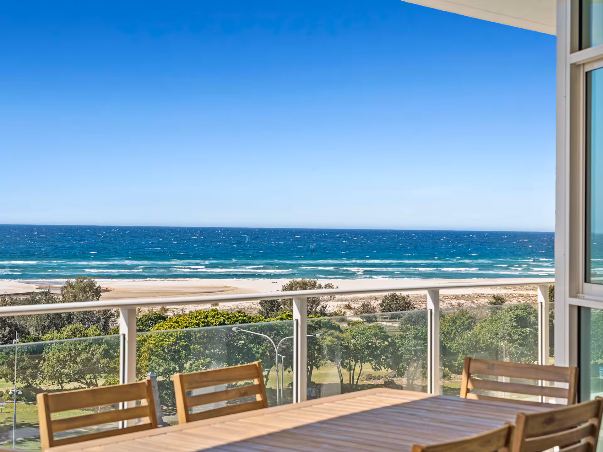 Beachfront Resort-Style Apartment in Coolangatta with ocean views